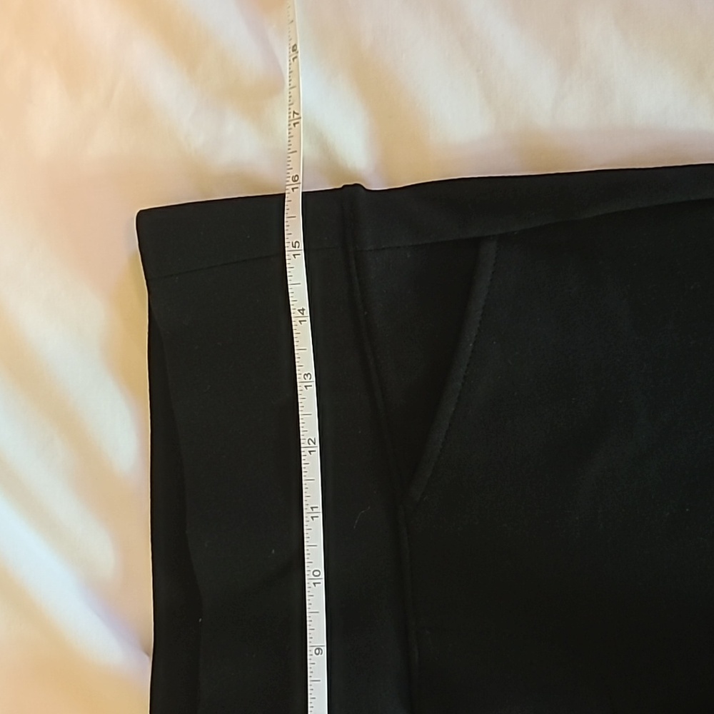 Torrid Black Pixie Pants Sz. 00r - image 6